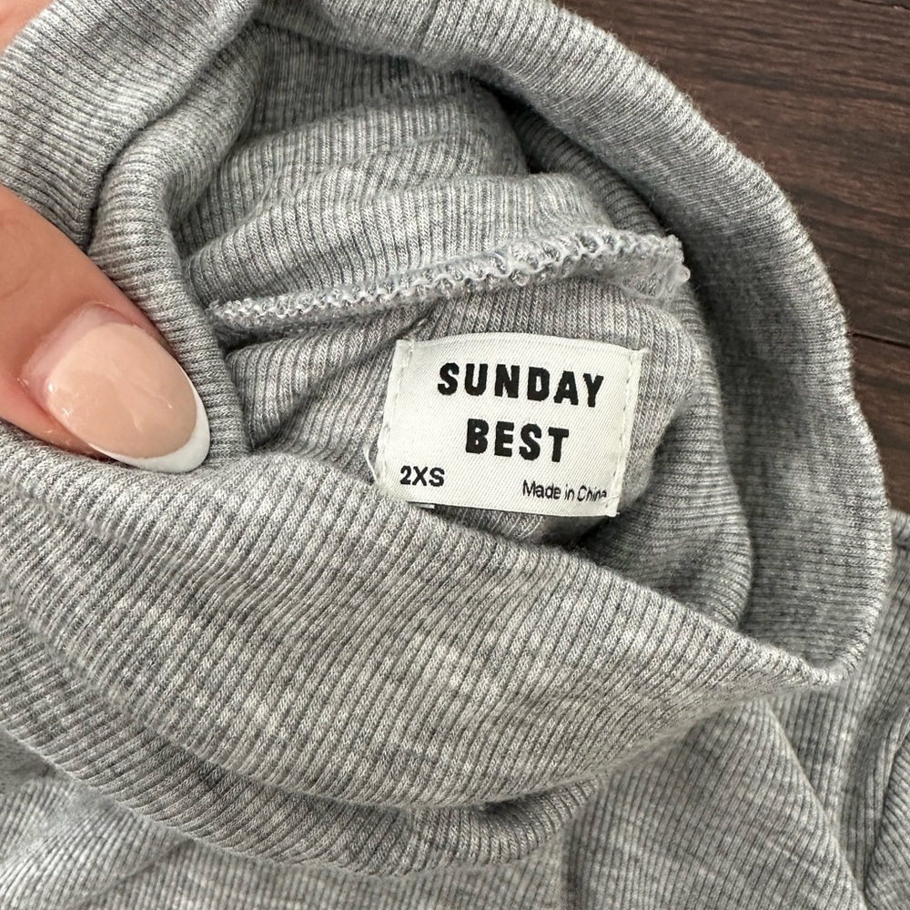 Sunday Best Freshman Turtleneck - Picture 7 of 11